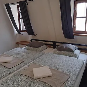 Hostel Eleven, Brno